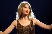 Taylor Swift ผู้เข้าชิงสูงสุด MTV VM Awards